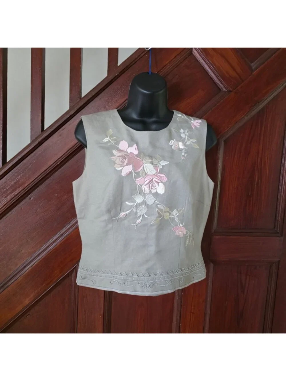Donna Morgan Embroidered Linen Blend Two-Piece Set Floral Top & Pants Size 6 Tau
